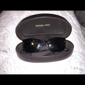 Michael kors mirror sunglass never used